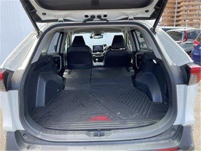 Toyota RAV4 6