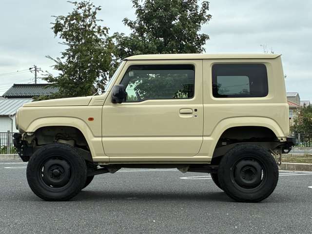 Suzuki Jimny 11