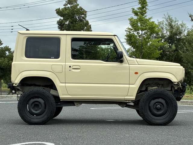 Suzuki Jimny 10