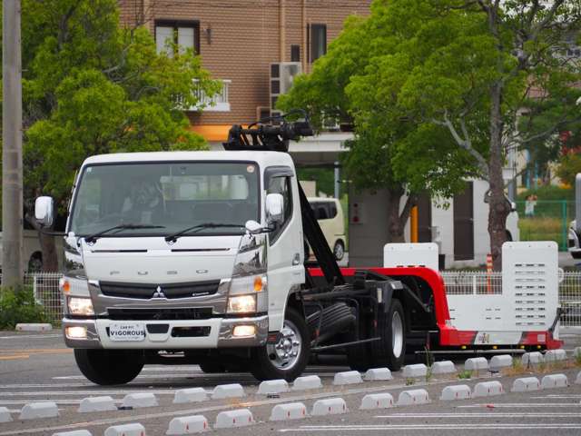 Mitsubishi Fuso Canter 4