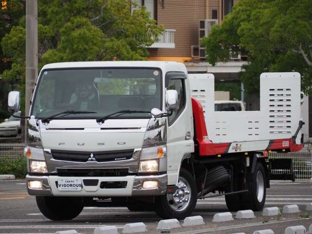 Mitsubishi Fuso Canter 5
