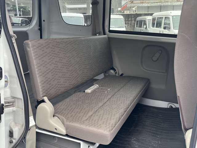 Suzuki Every 11