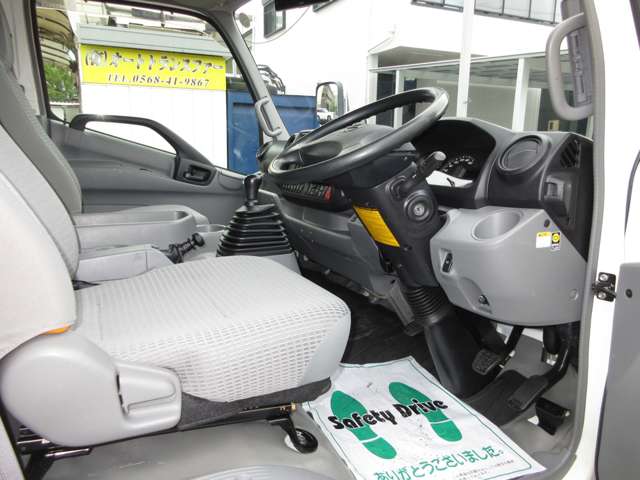 Hino Dutro 10