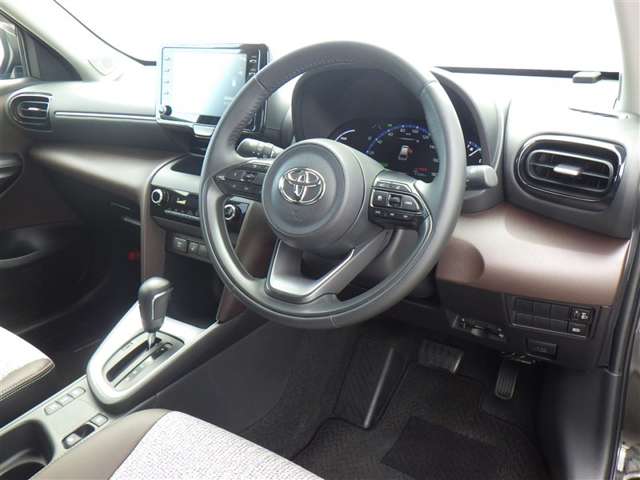 Toyota Yaris Cross 12