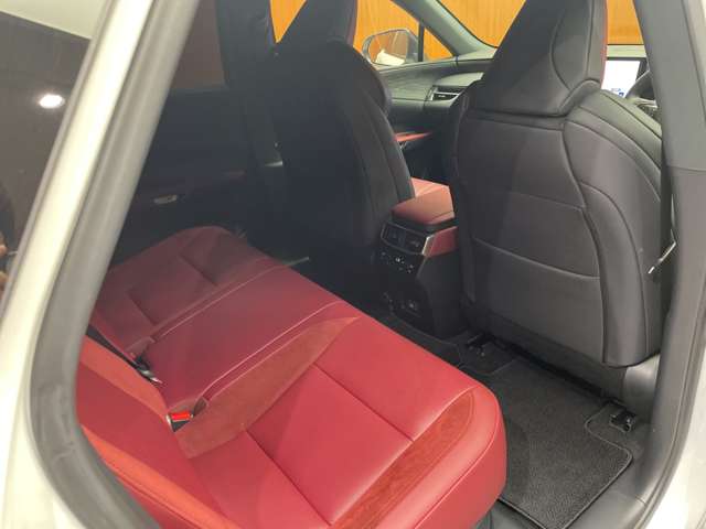 Lexus RX 8