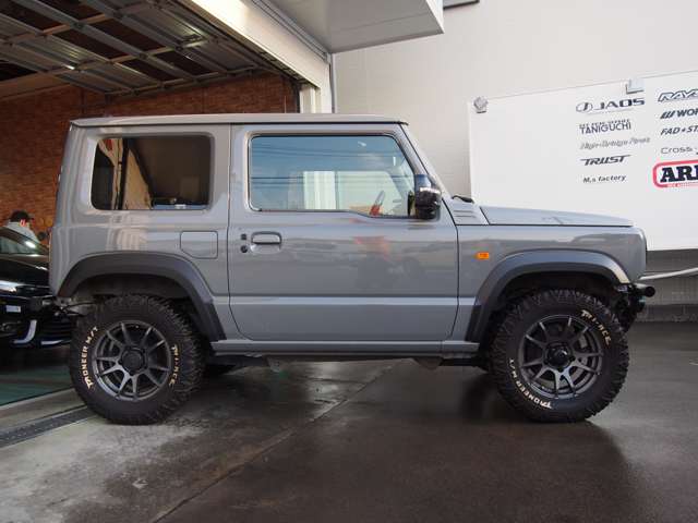 Suzuki Jimny 7