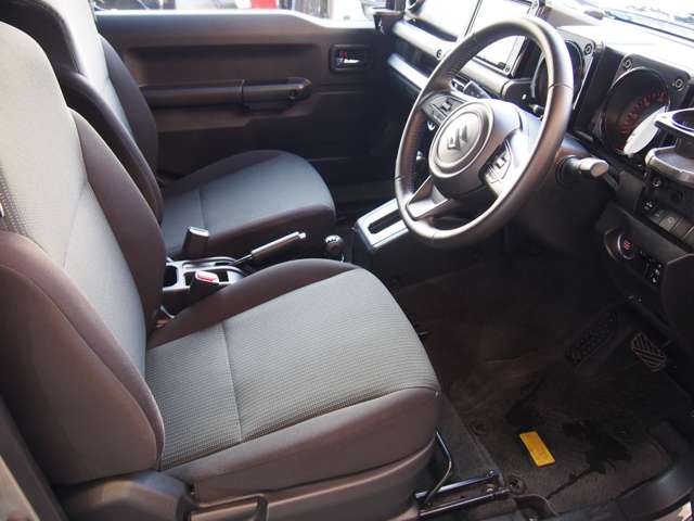 Suzuki Jimny 10