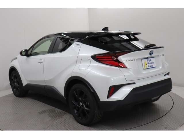 Toyota C-HR 4