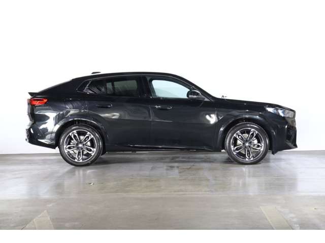 BMW X2 3
