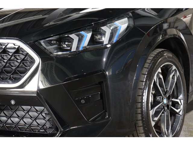 BMW X2 4