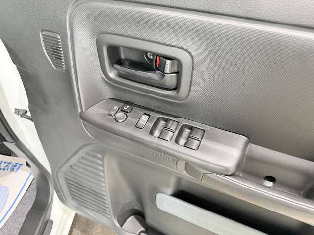 Suzuki Spacia Base 10