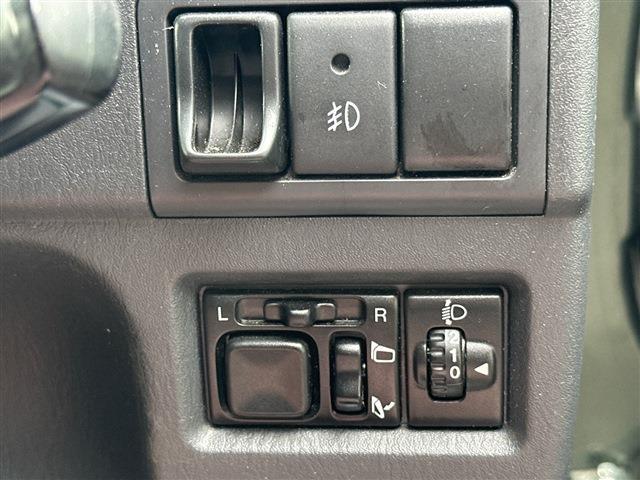 Suzuki Jimny 12