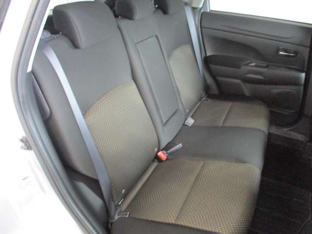 Mitsubishi RVR 11
