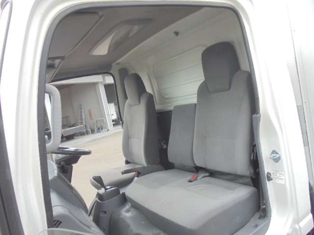 Isuzu Elf 5