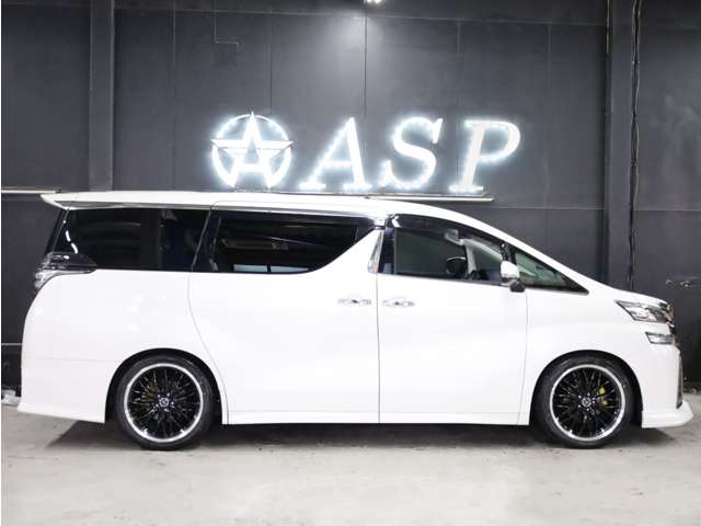 Toyota Vellfire 12