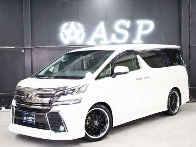 Toyota Vellfire 4