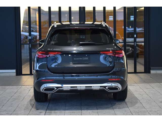Mercedes-Benz GLC 10