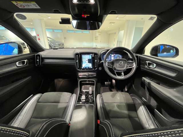 Volvo XC40 12