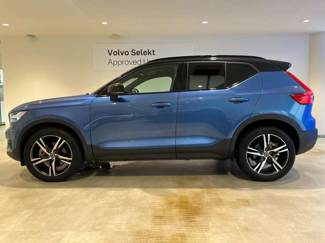 Volvo XC40 8
