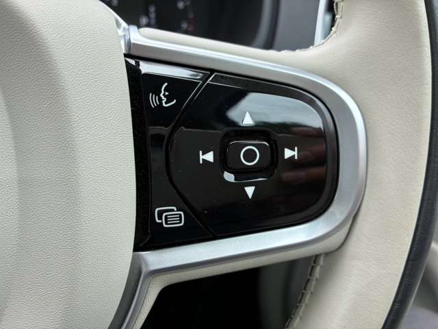 Volvo XC90 11