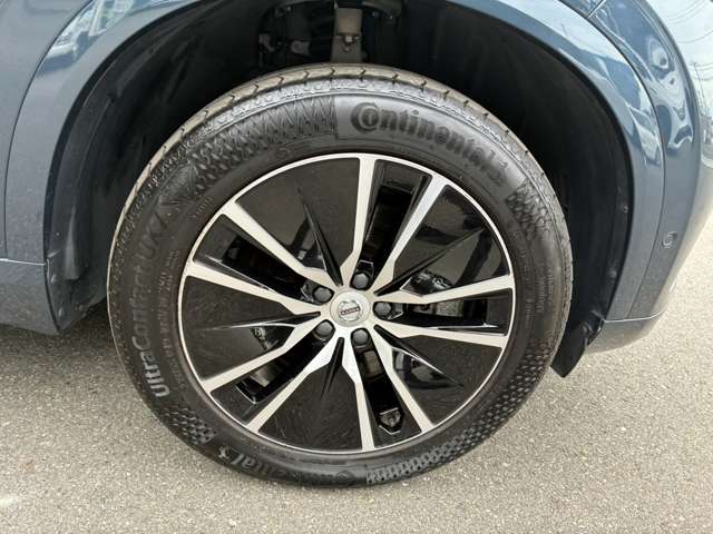 Volvo XC90 4