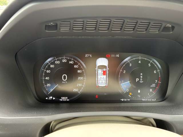 Volvo XC90 8