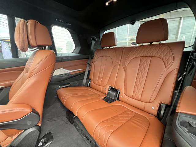 BMW X7 5