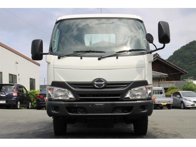 Hino Dutro 2