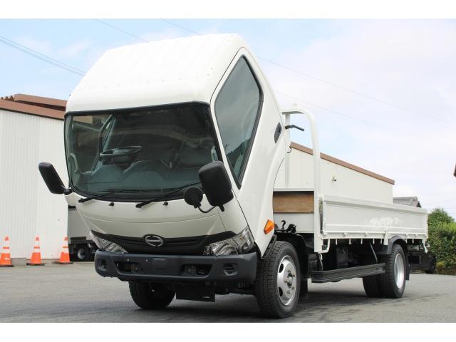 Hino Dutro 8