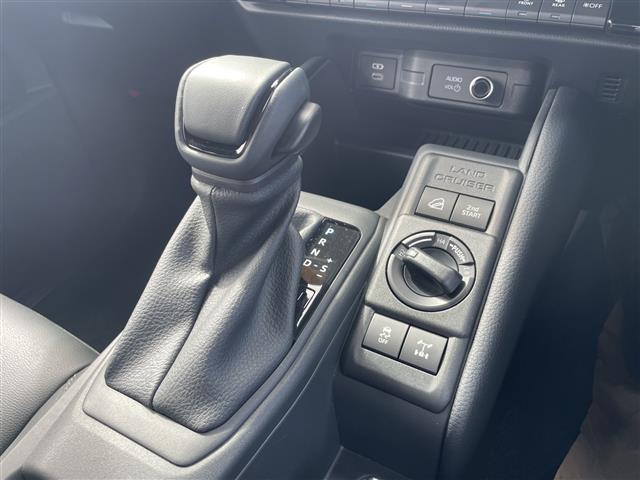 Toyota Land Cruiser FJ 8