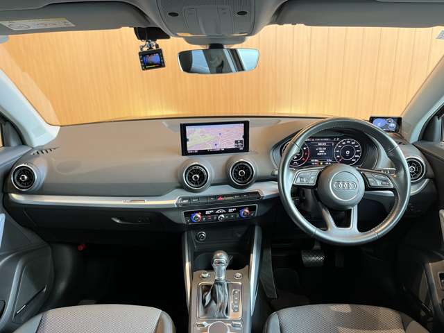 Audi Q2 5