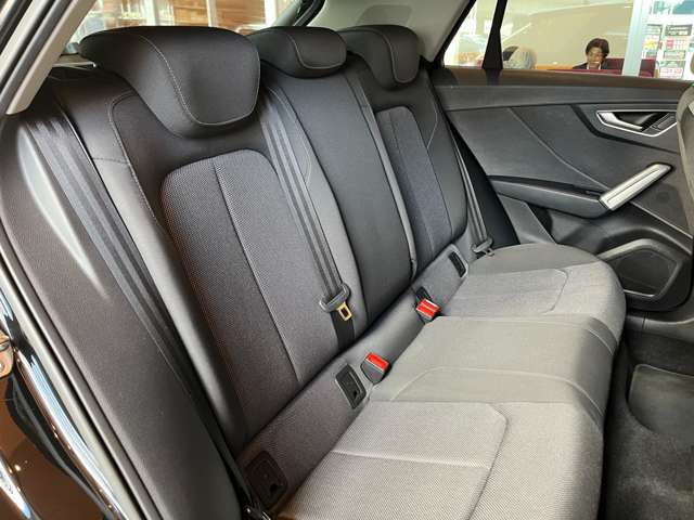 Audi Q2 10