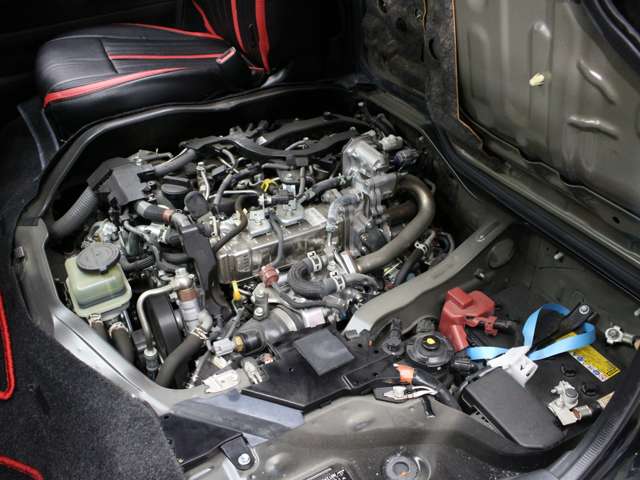 Toyota Hiace Van 3