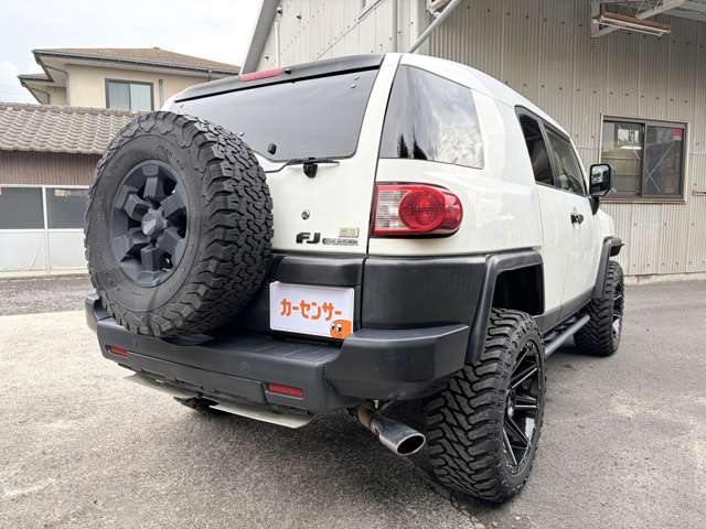 Toyota FJ Cruiser 6