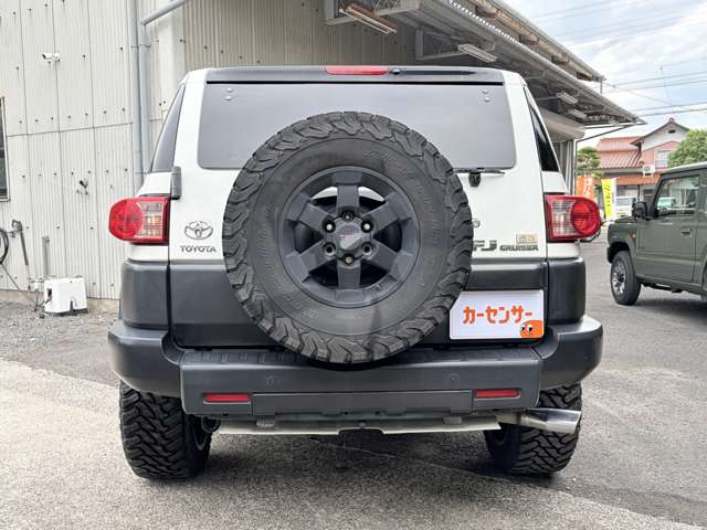 Toyota FJ Cruiser 7