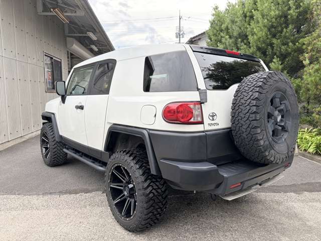 Toyota FJ Cruiser 8