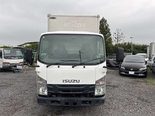 Isuzu Elf 3