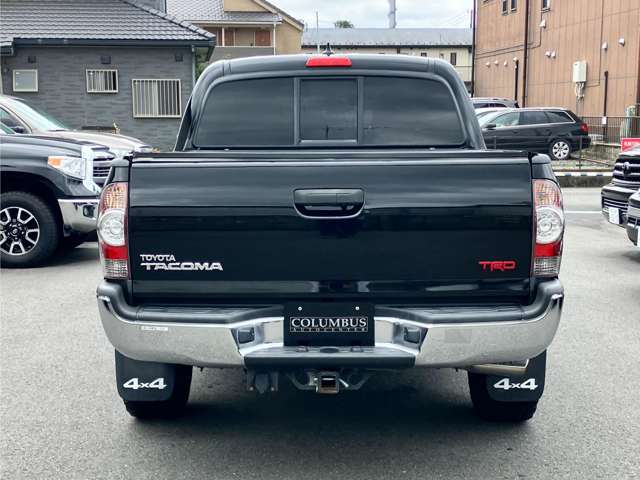 Toyota Tacoma 3