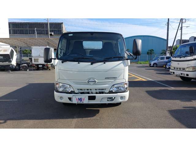 Hino Dutro 2