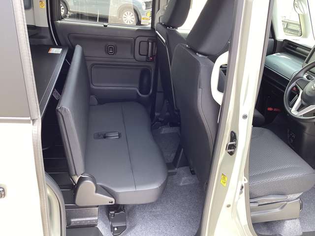 Suzuki Spacia Base 8