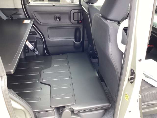 Suzuki Spacia Base 9