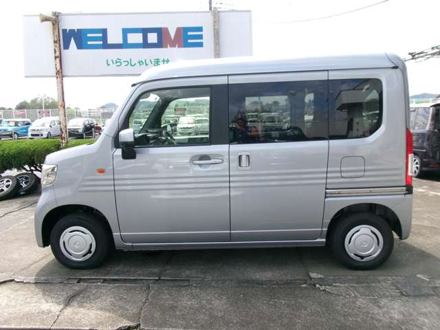 Honda N-VAN 8