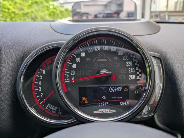 MINI Crossover 11
