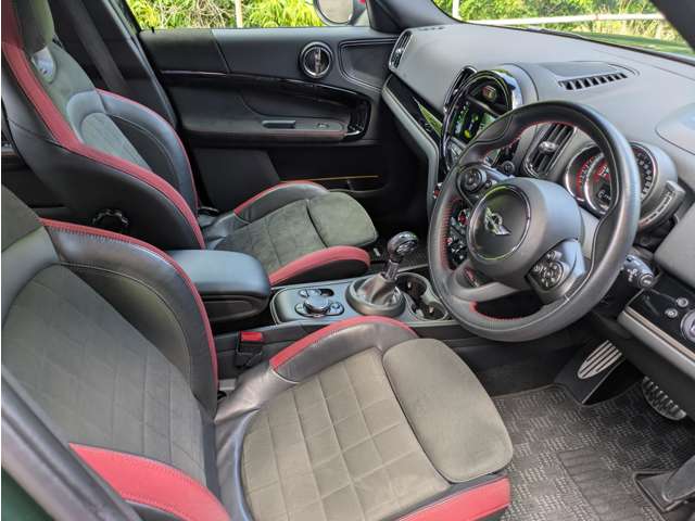 MINI Crossover 9