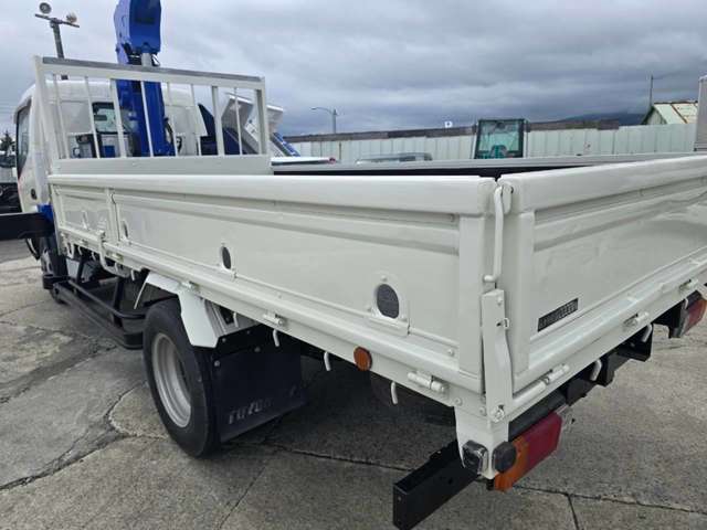 Hino Dutro 10