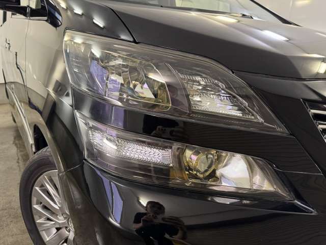 Toyota Vellfire 8