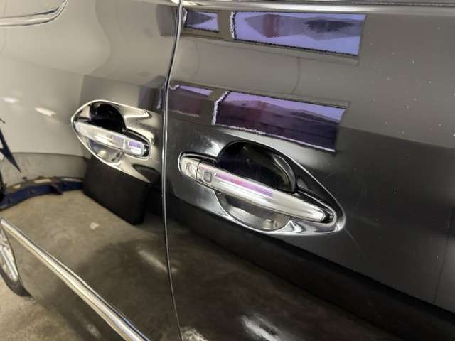 Toyota Vellfire 10