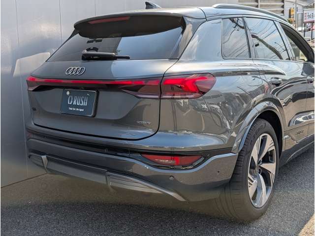 Audi Q6 e-tron 11