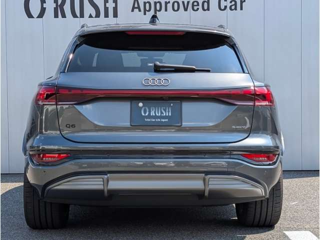 Audi Q6 e-tron 5