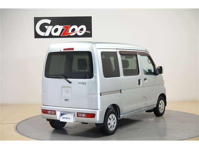 Daihatsu Hijet Cargo 5